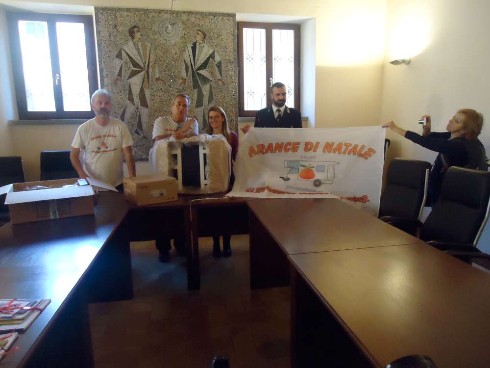 In Municipio avviene la consegna del sistema di elaborazione dati messo a disposizione della locale Protezione Civile